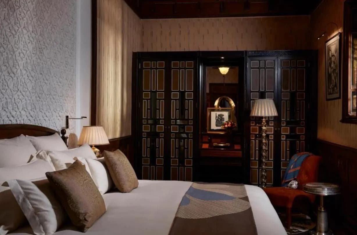 Premier Room